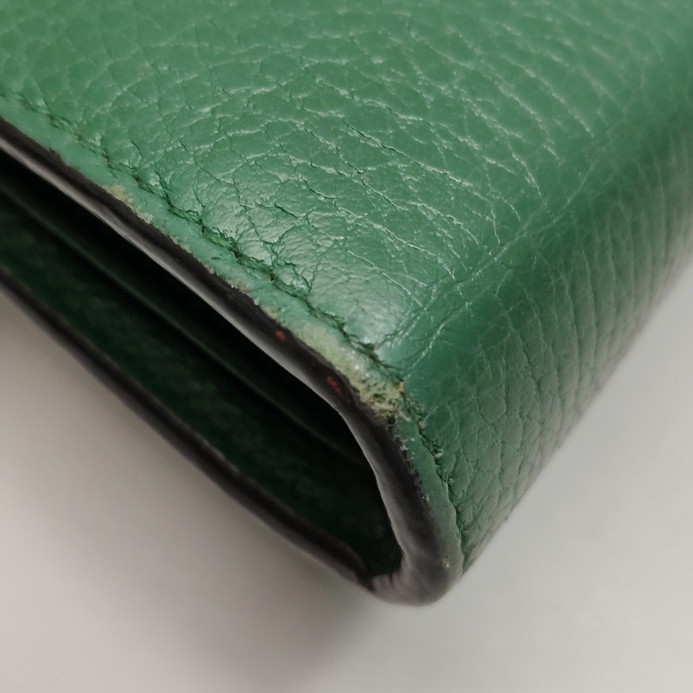 Gucci Green Crossbody Bag with Gold and Silver Accents - Picture 10 of 11